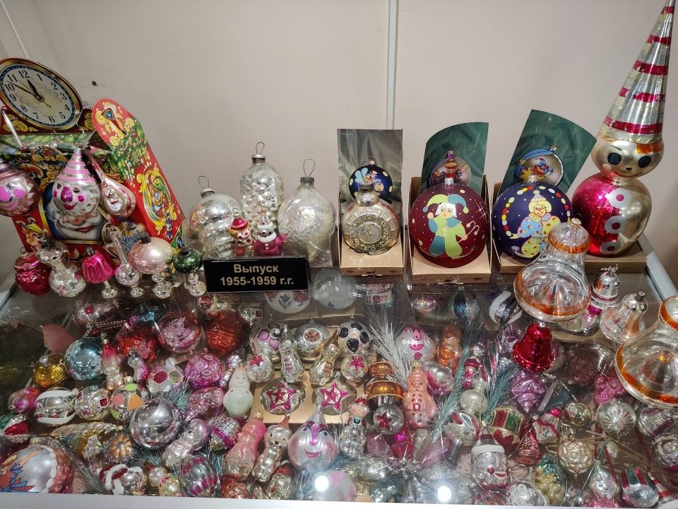 Фабрика ёлочных игрушек «Иней»
