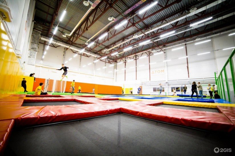 Батутный парк «Атом»