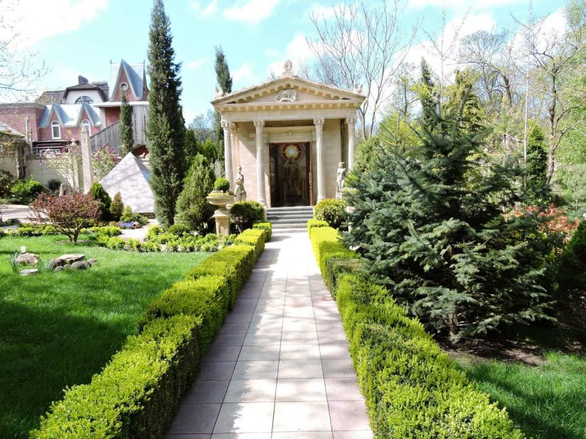 Древнеримский храм