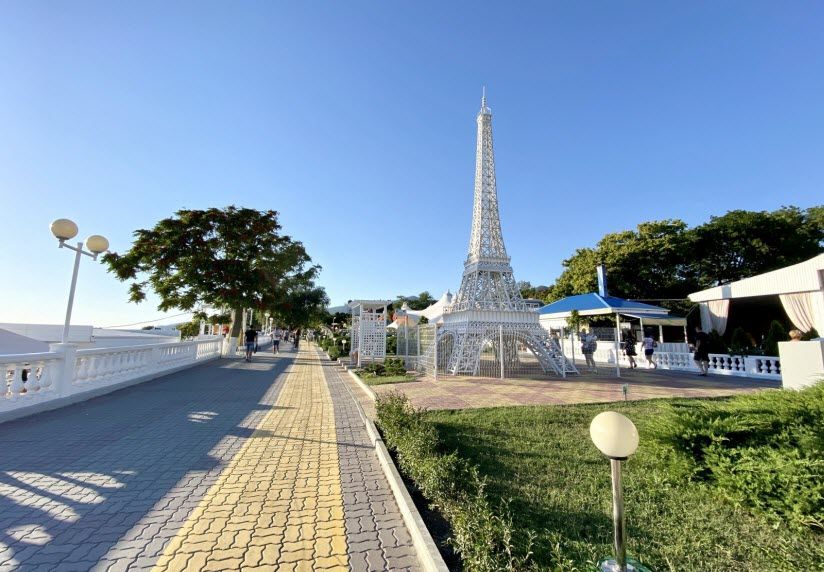 Парк аттракционов