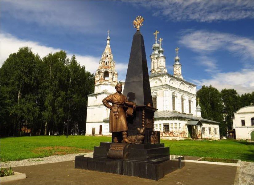 Памятник Ерофею Хабарову