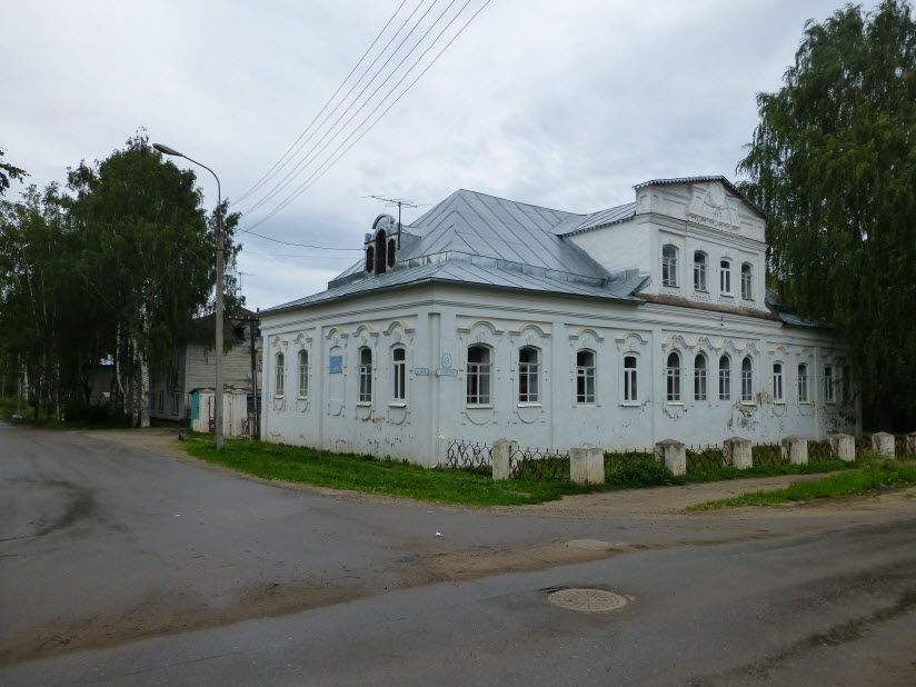 Дом Захарова