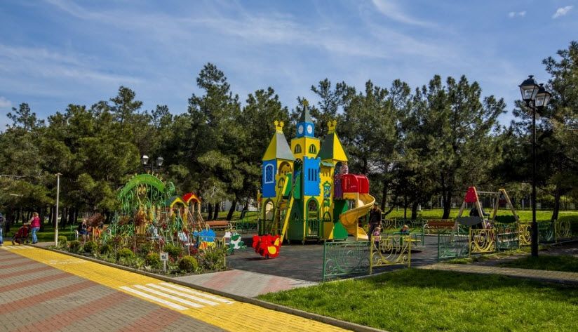 Игровая площадка «Изумрудный город»