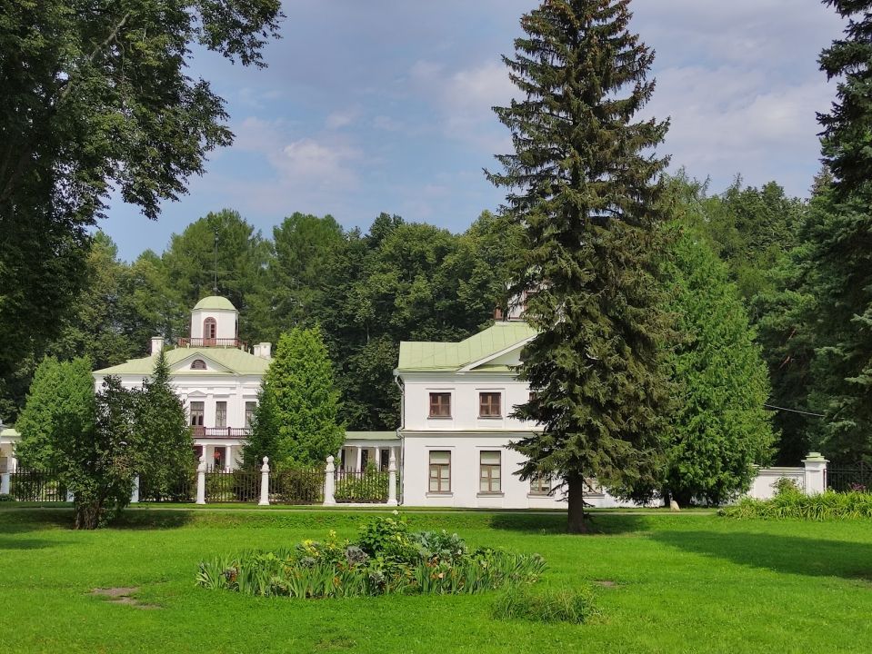 Парк Середниково