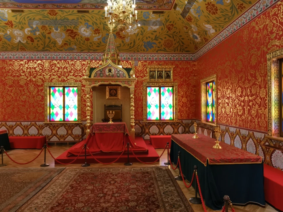 Внутри усадьбы