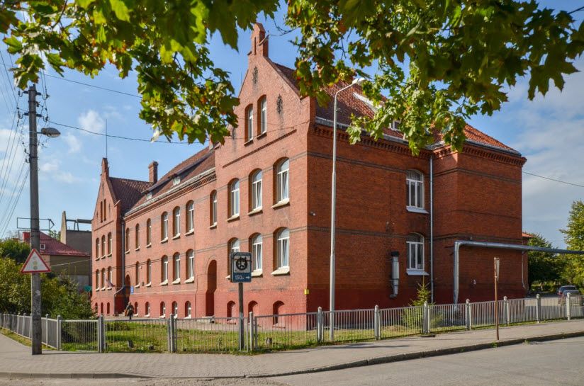 Здание Народной школы