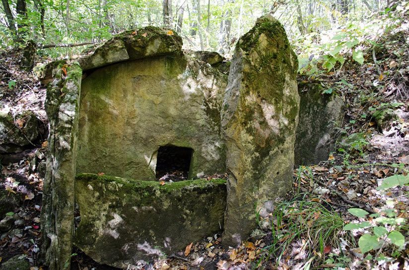 Дольмены урочища «Клады»