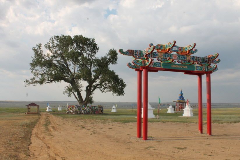 Святое место «Одинокий тополь»