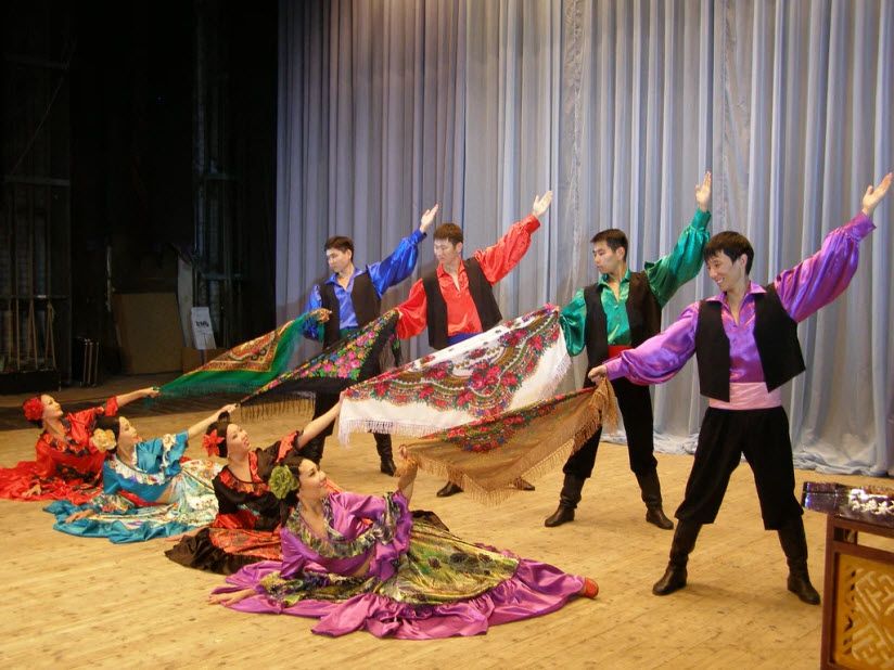 Театр танца Калмыкии «Ойраты»