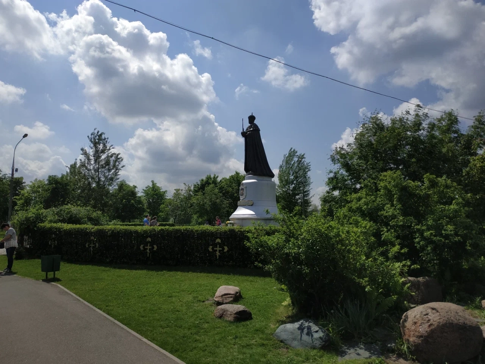 Памятник Николаю II