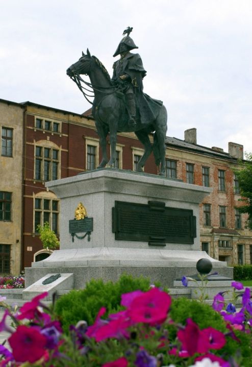 Памятник М.Б. Барклаю де Толли