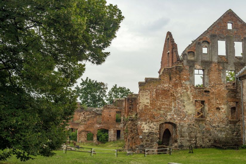 Замок Инстербург на фото