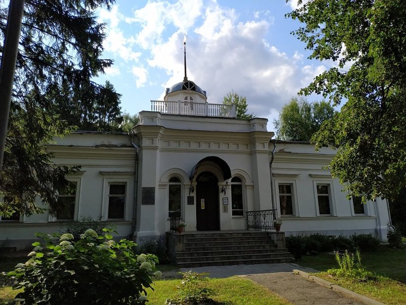 Музей-усадьба Ботик Петра I (Веськово)