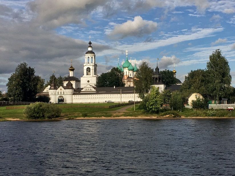 Свято-Введенский Толгский монастырь
