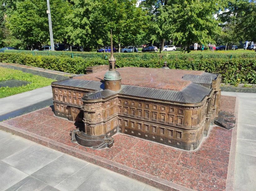 Модель Питера