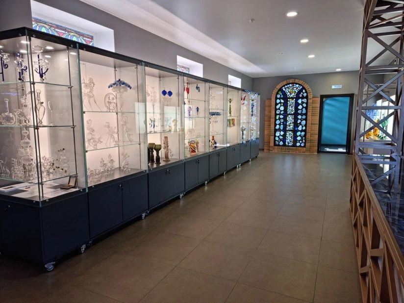 Музей художественного стекла (Слобода)