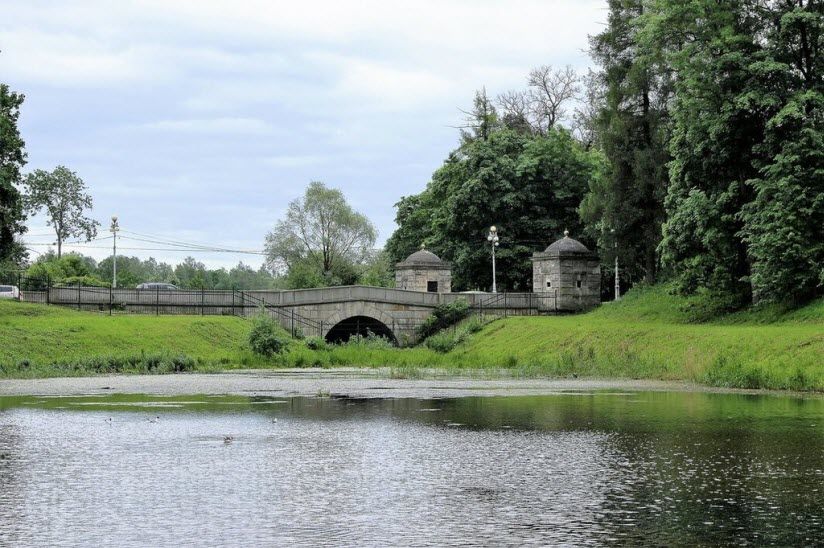 Адмиралтейский мост
