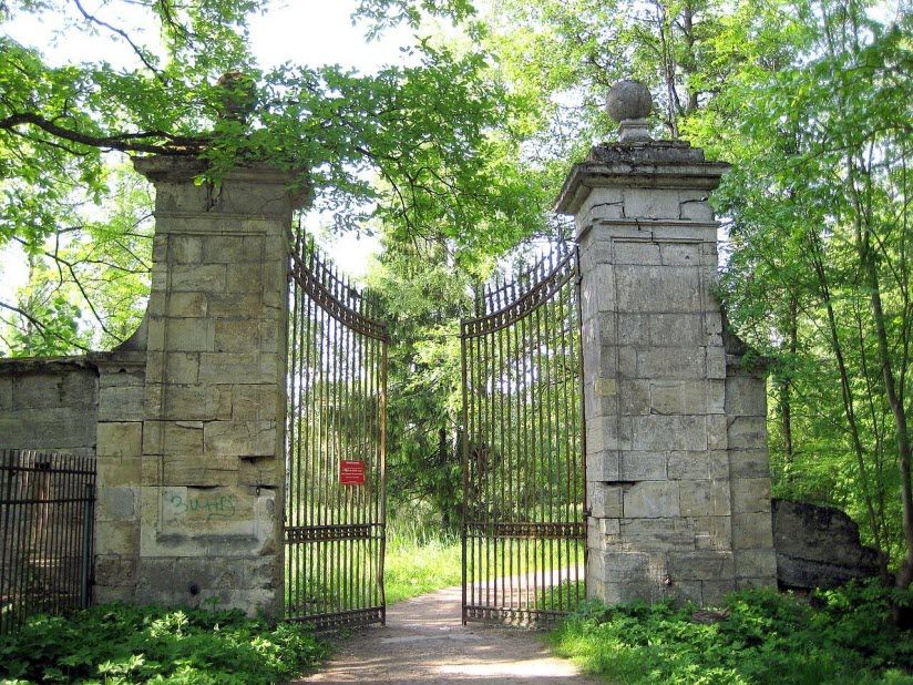 Зверинские ворота