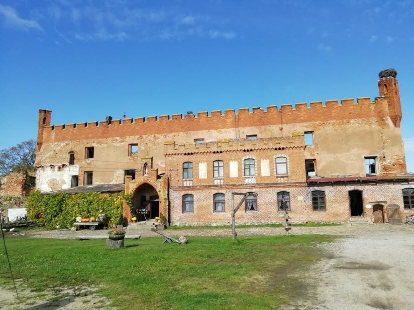 Замок Шаакен (Некрасово)