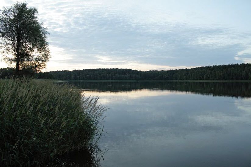 Красное озеро