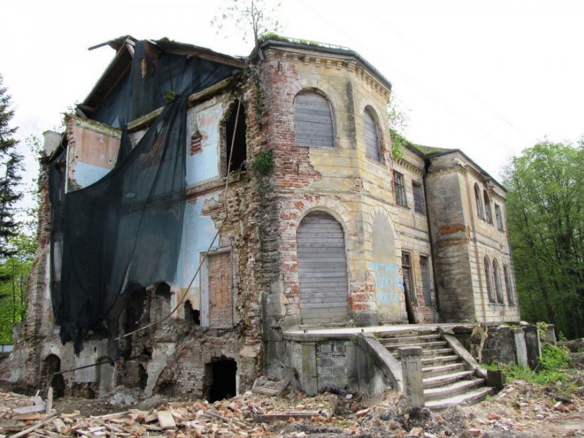 Замок Грюнхоф (Рощино)