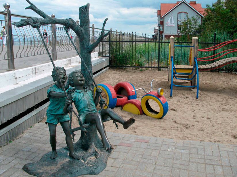 Скульптуры детей