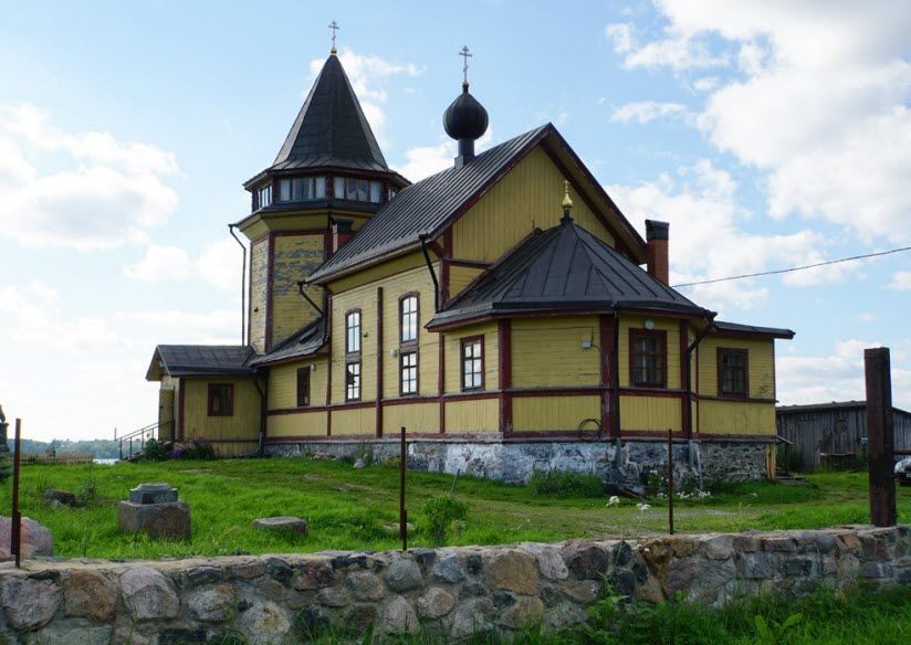 Церковь Николая Чудотворца в пос. Красная Горка