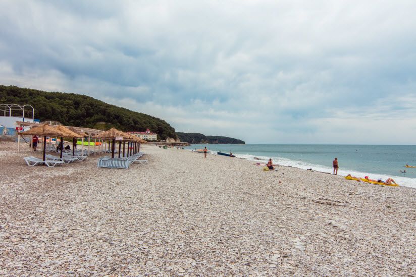 Центральный пляж Агоя