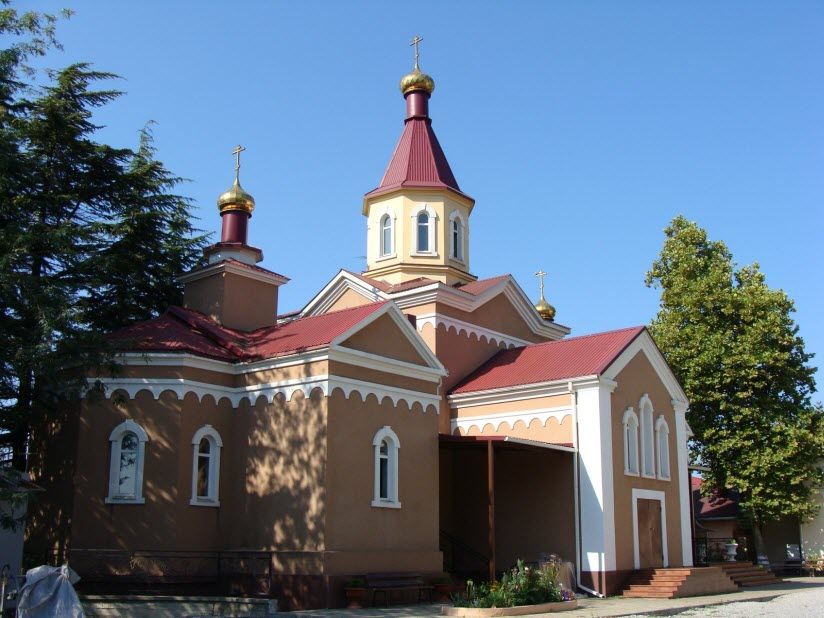 Храм Алексия Московского