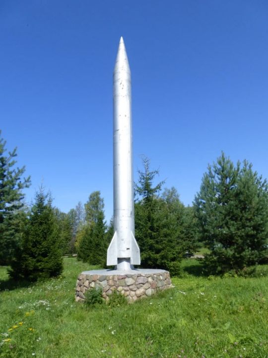 Памятник «Баллистическая ракета 8К14»