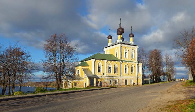Церковь Флора и Лавра
