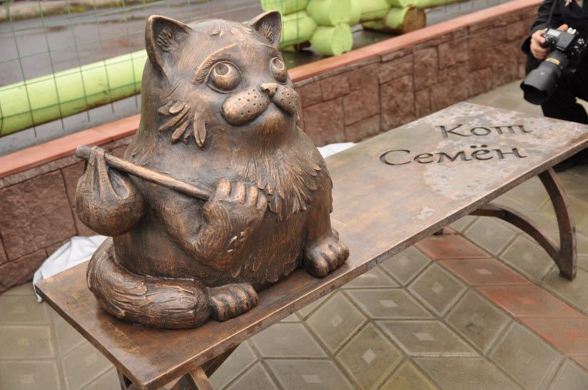 Памятник коту Семену