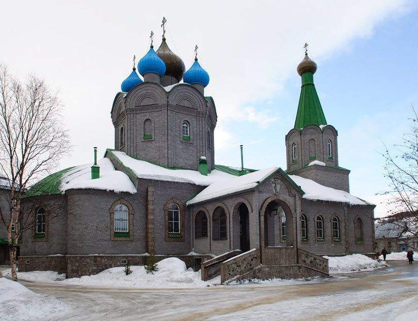 Никольский храм