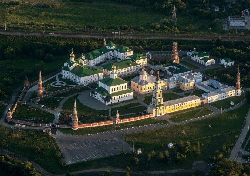 Богоявленский Старо-Голутвин монастырь