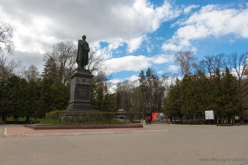 Памятник В.В. Вересаеву