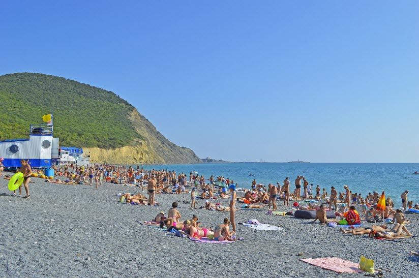 Центральный пляж в Сукко