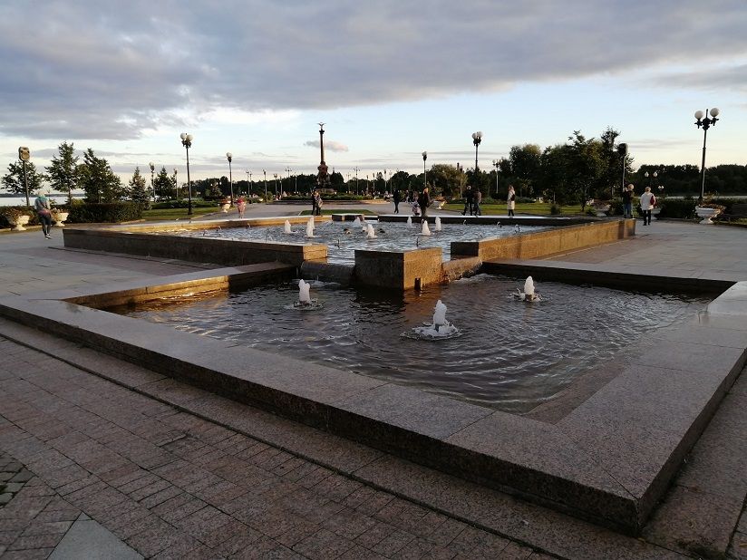 Фонтаны на Стрелке