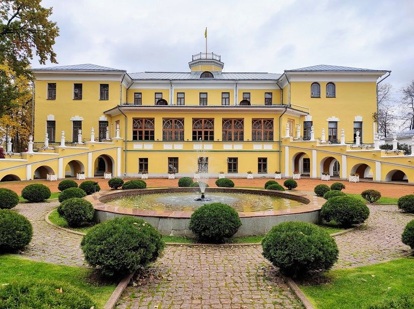 Губернаторский дом