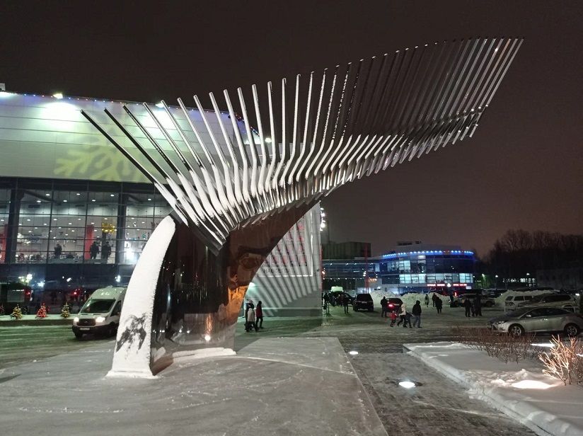 Памятник хоккеистам «Локомотива»