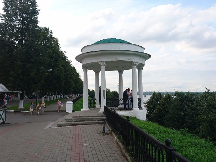 Губернаторская беседка