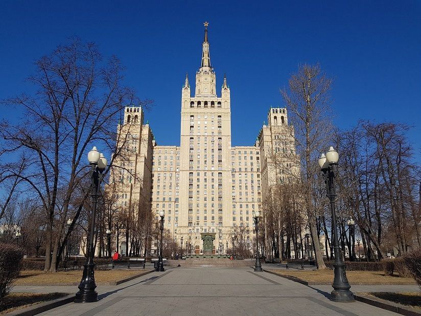 Высотное здание на Кудринской площади