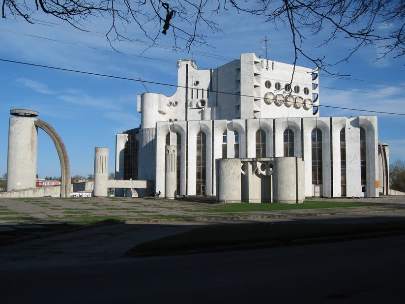 Драматический театр