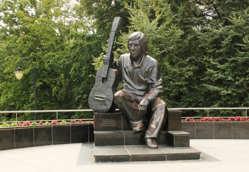 Памятник В.С. Высоцкому
