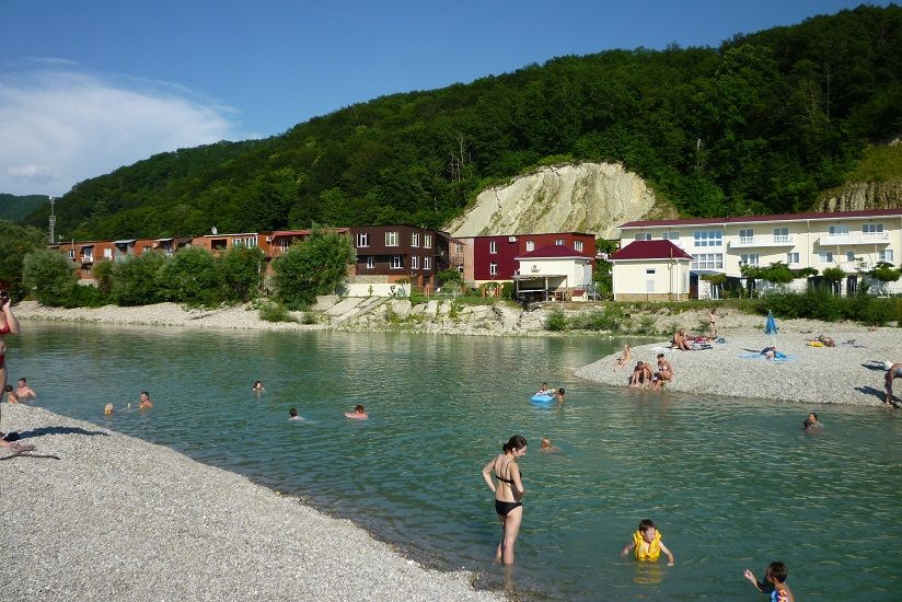 Пляж отеля «Ревю»