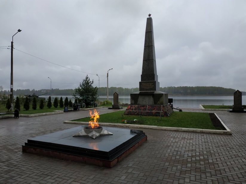 Обелиск в память жителей Бологое, погибших в годы ВОВ