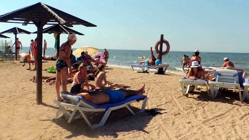 Центральный пляж «Морской бриз»
