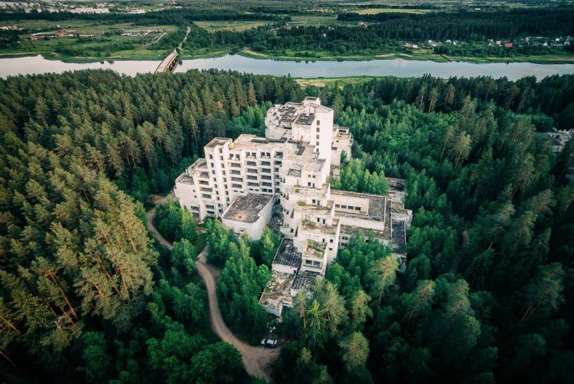 Заброшенный санаторий