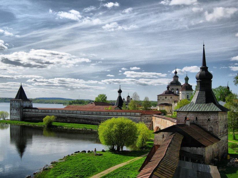 Кирилло-Белозерский монастырь на фото