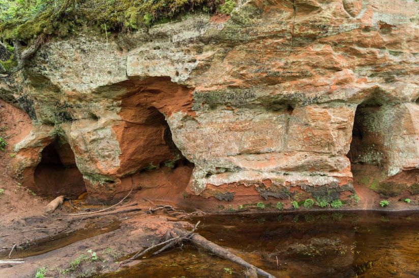 Пещеры в Рождествено
