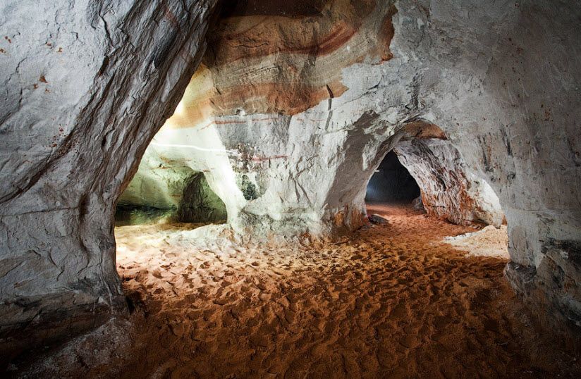 Оредежские пещеры